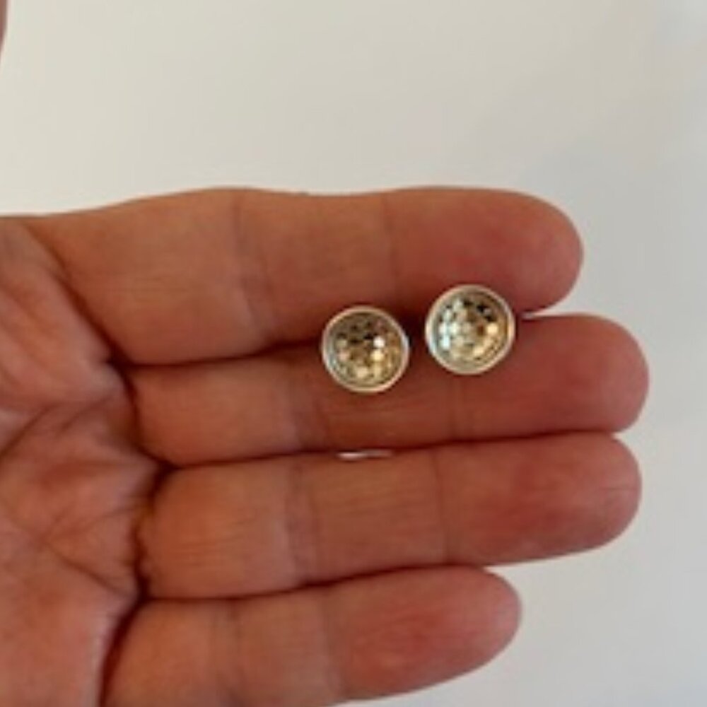 Anna Beck Classic Stud Dish Earring Silver